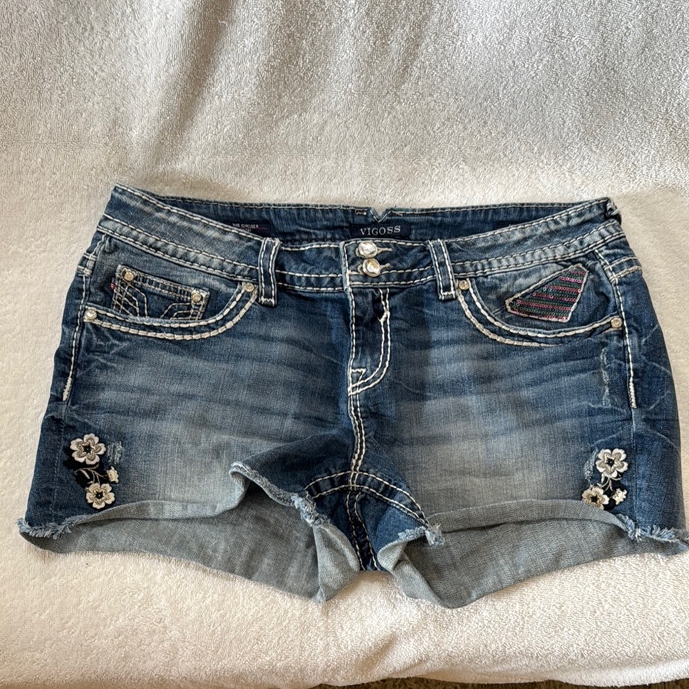 Vigoss Blue Jean Shorts with Distressed Look